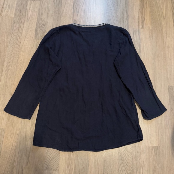 Eddie Bauer 3/4 Sleeve Top - Picture 2 of 4